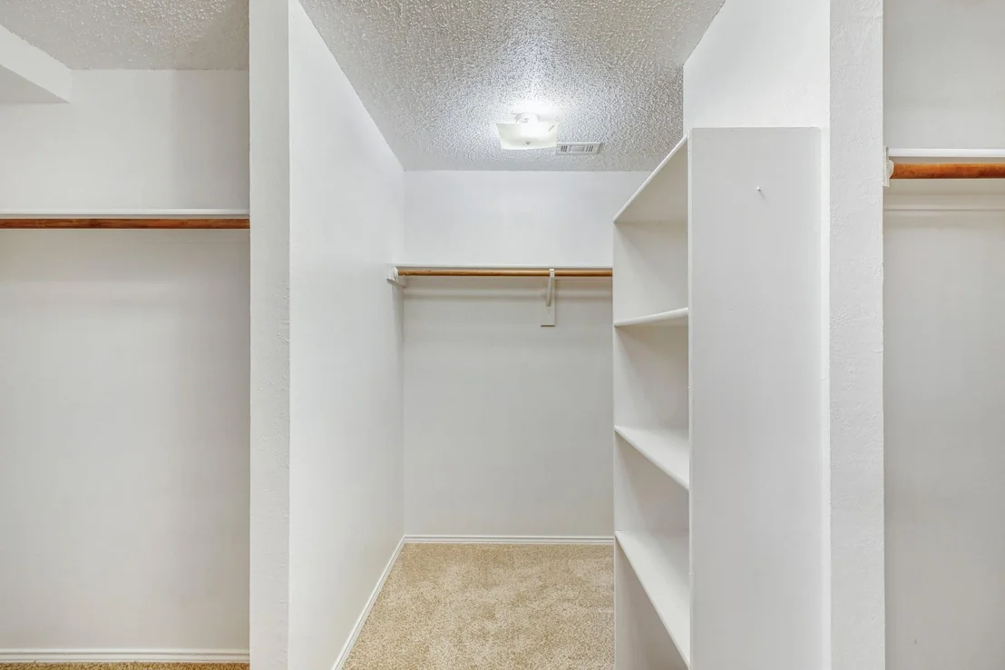 Photo of 2112 Meadowview Drive