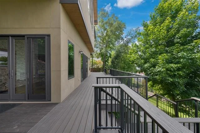Photo of 127 Lake Bluff Drive