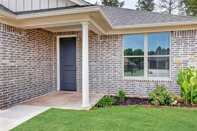 Photo of 257 Oak Valley Drive