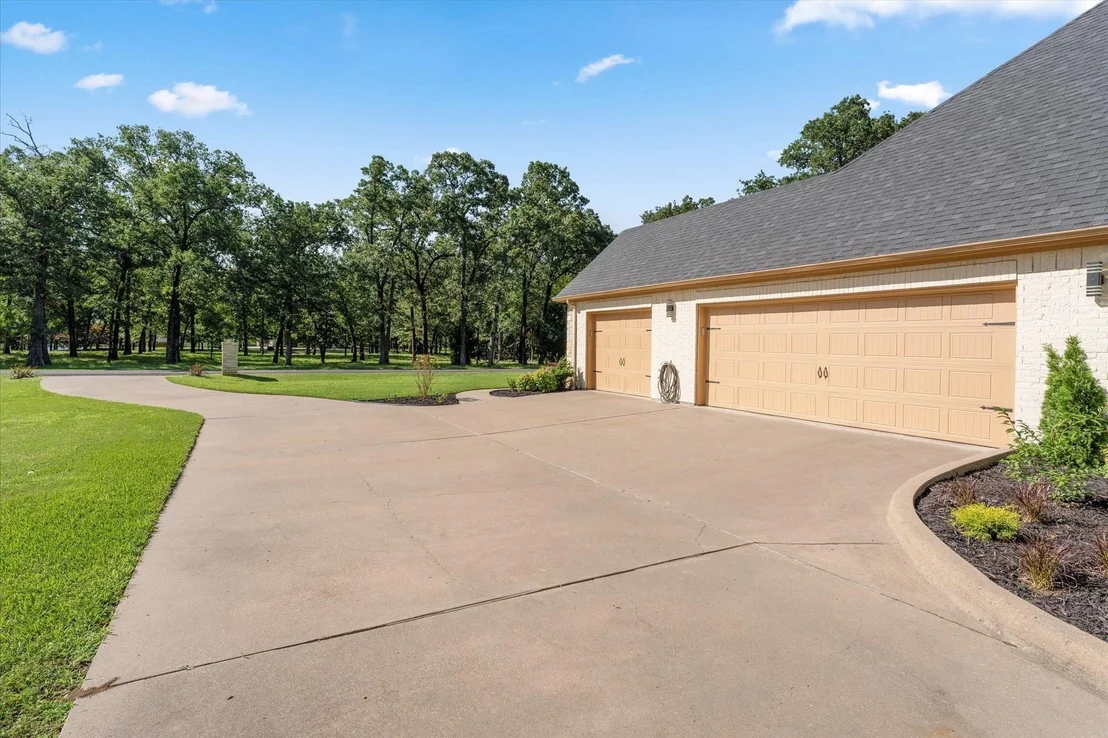 Photo of 181 Saint Andrews Drive