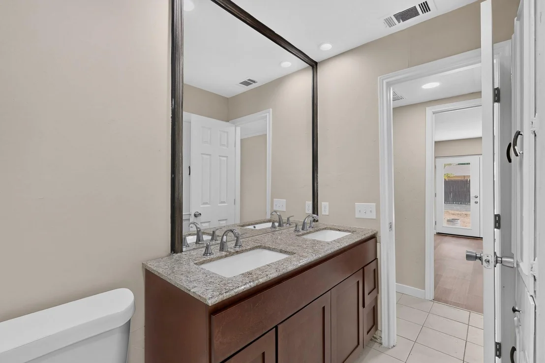 Photo of 1312 Grinnell Drive