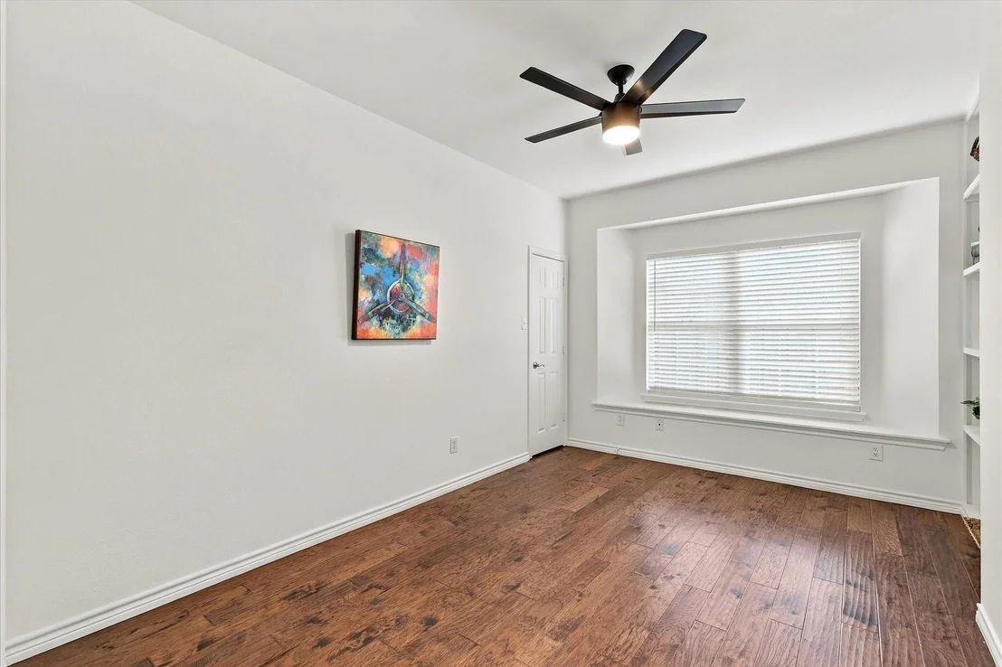 Photo of 1329 Bateman Lane