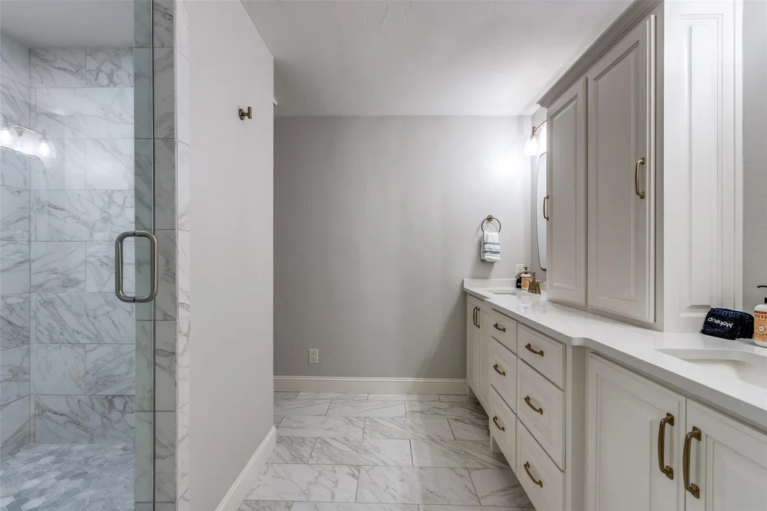 Photo of 605 Private Road 5881