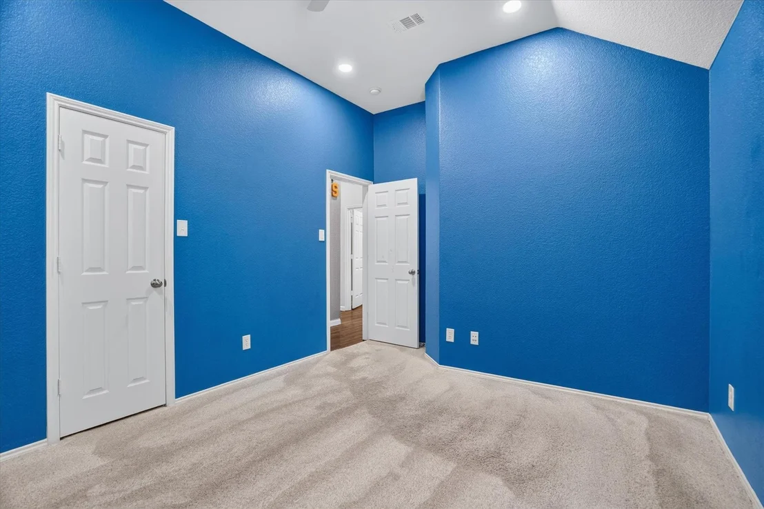 Photo of 817 Peach Lane