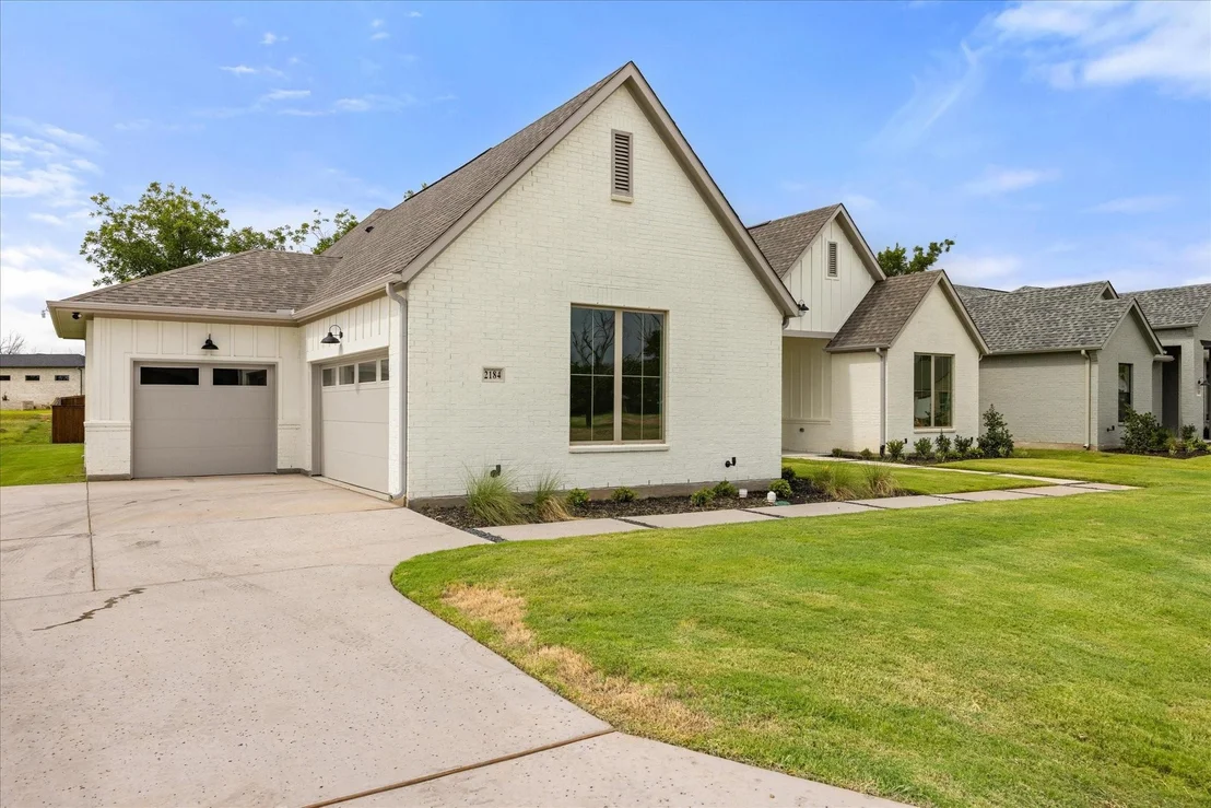 Photo of 2184 Middlewood Circle