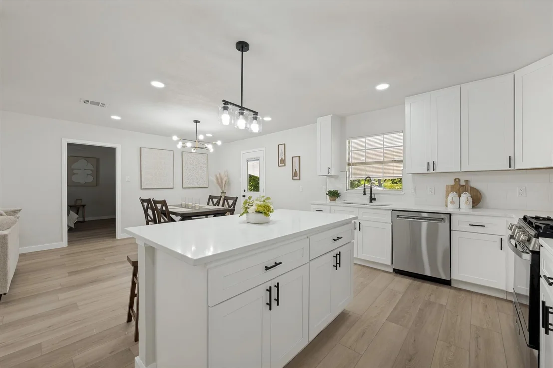 Photo of 112 Oriole Drive