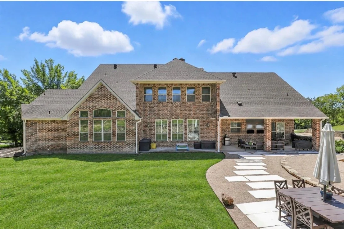 Photo of 381 Creek Bend Drive