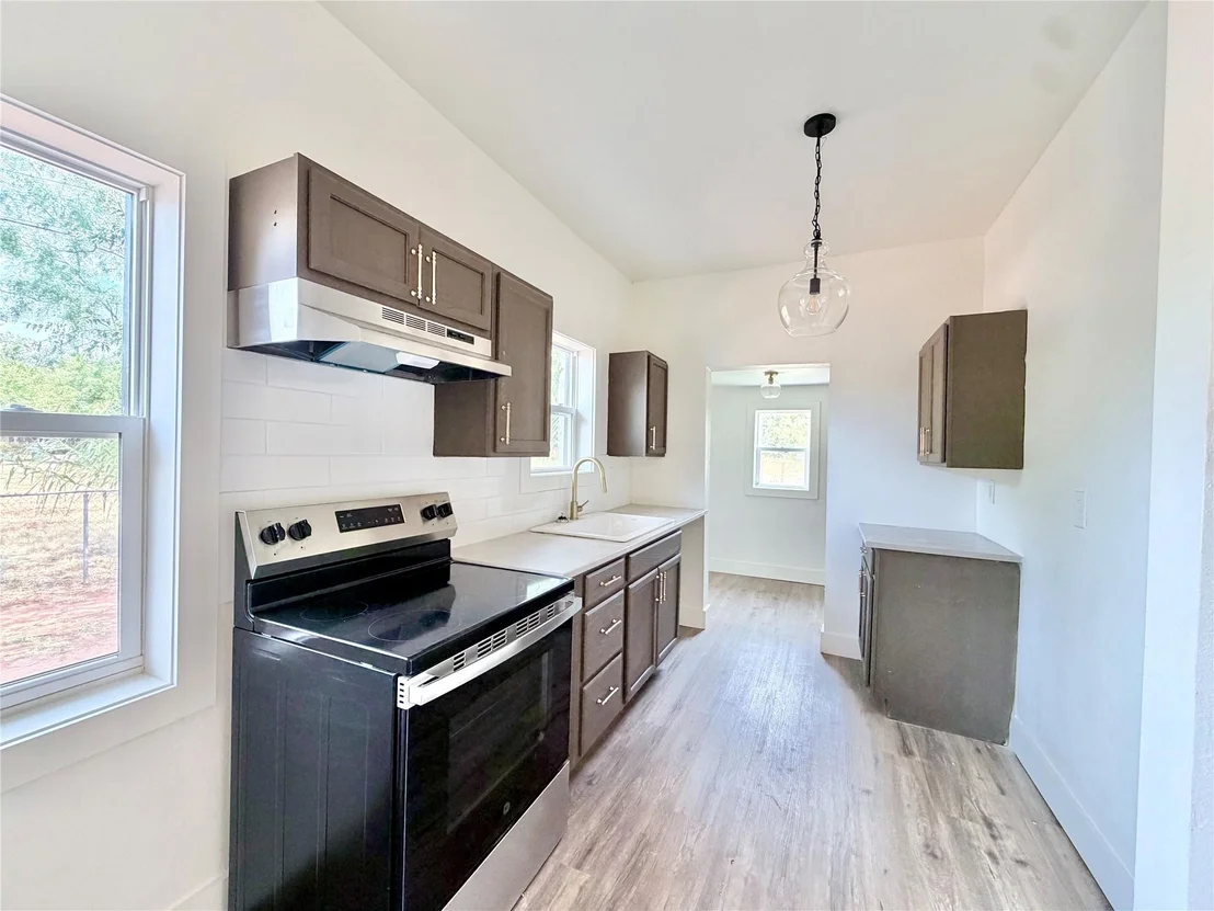 Photo of 525 Miller Street