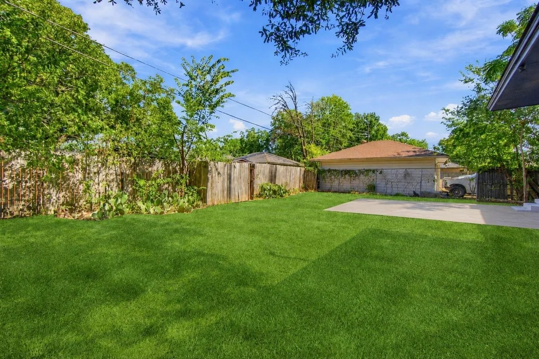 Photo of 3049 Latham Drive