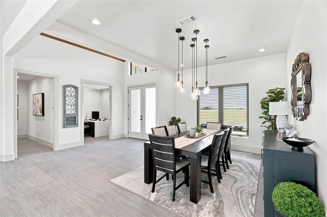 Photo of 2223 Grass Roots Road