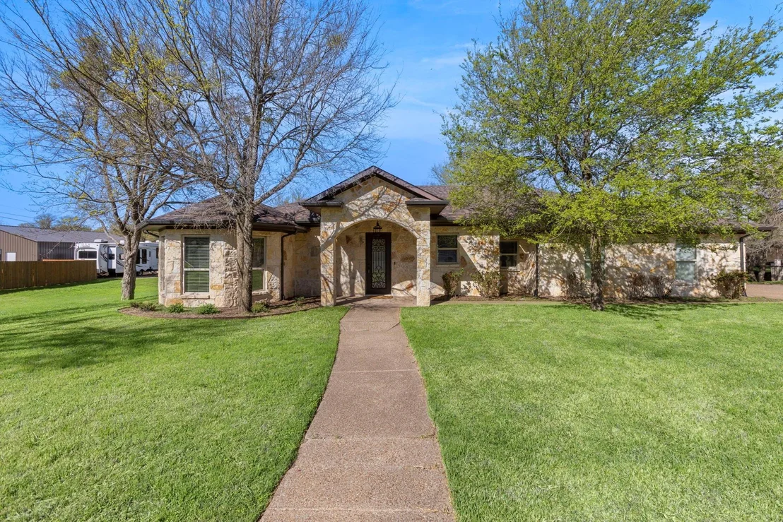 Photo of 139 Saddlewood