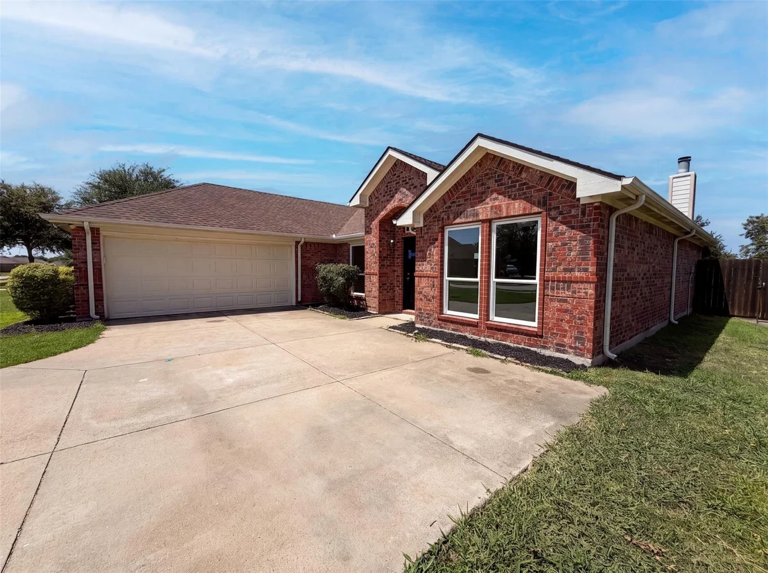 Photo of 324 Cascade Drive