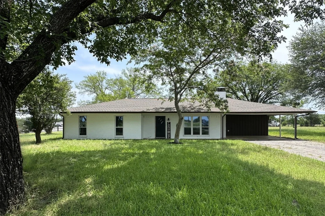 Photo of 5772 N State Highway 78