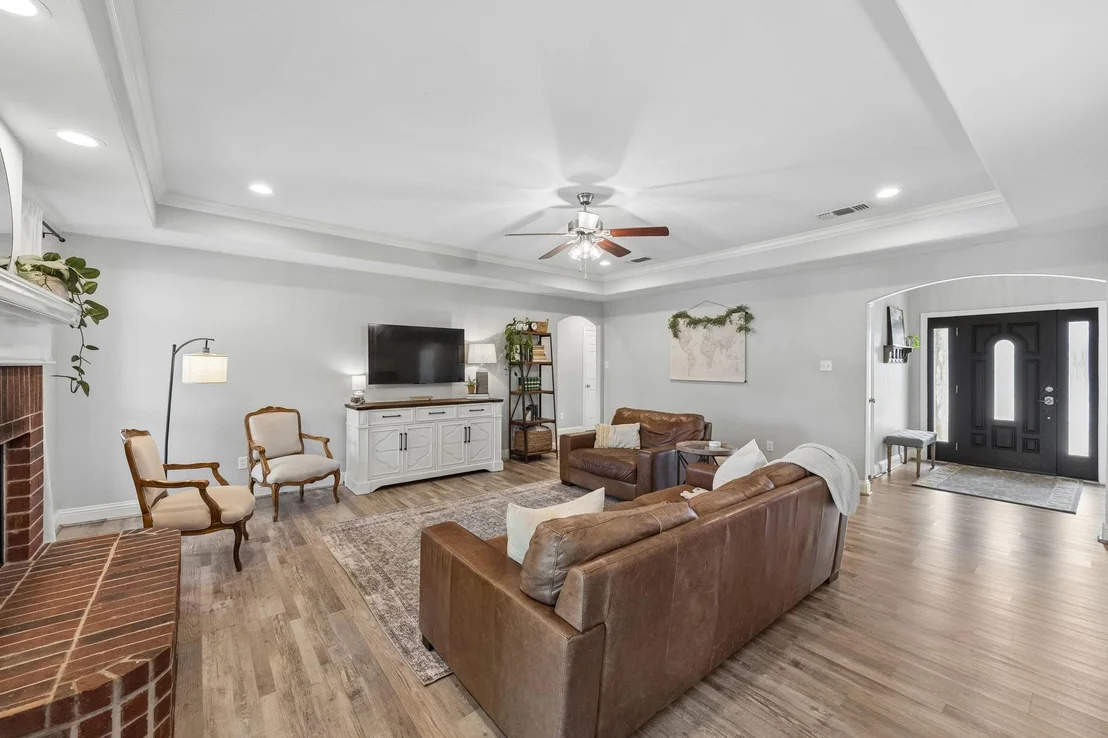 Photo of 671 Stefhanie Drive