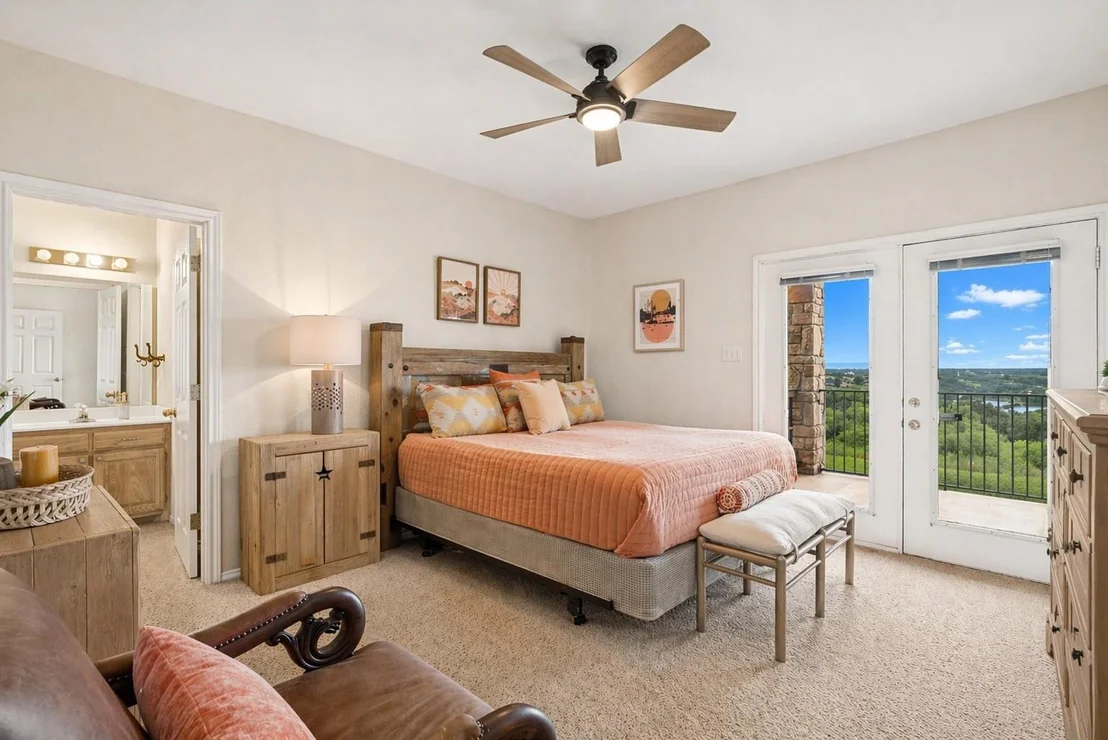 Photo of 303 Eagle Point