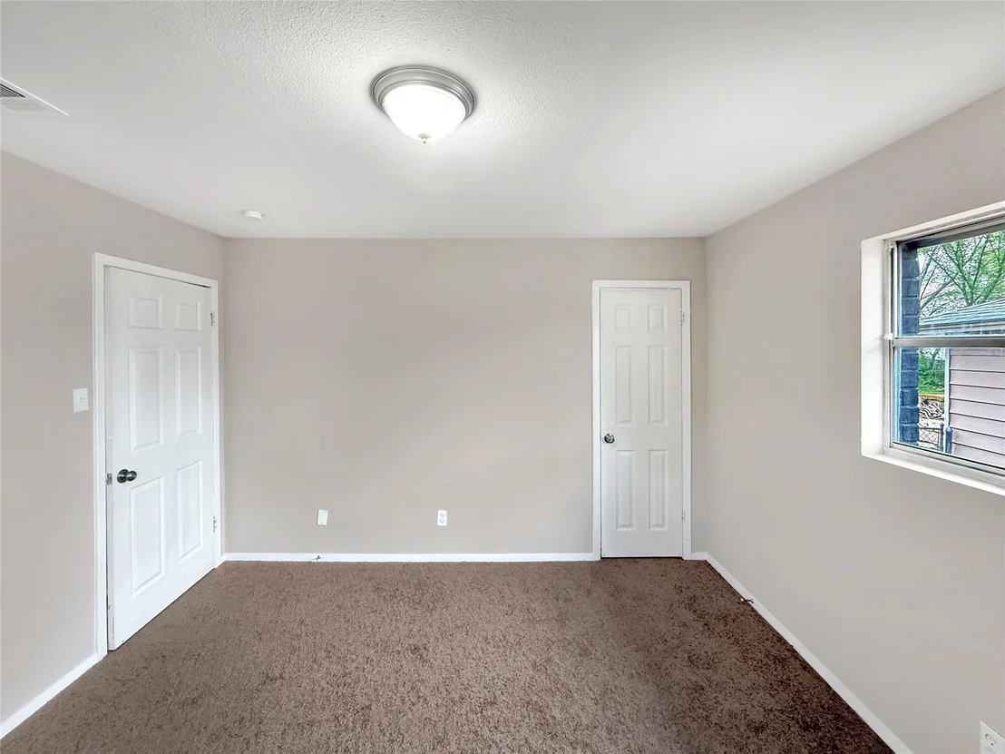 Photo of 1717 Globe Avenue