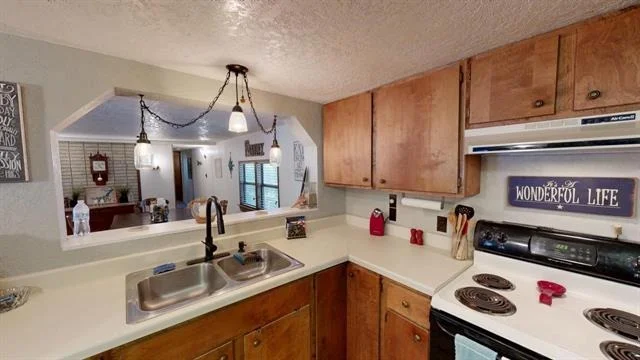 Photo of 3725 Hazard Way