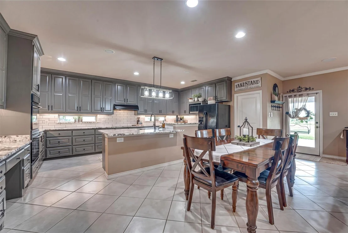 Photo of 1155 Boase Way