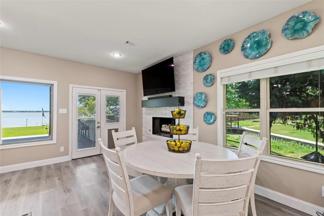 Photo of 1301 Oak Hill Drive