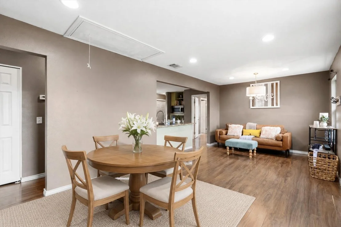 Photo of 5732 Emilia Way