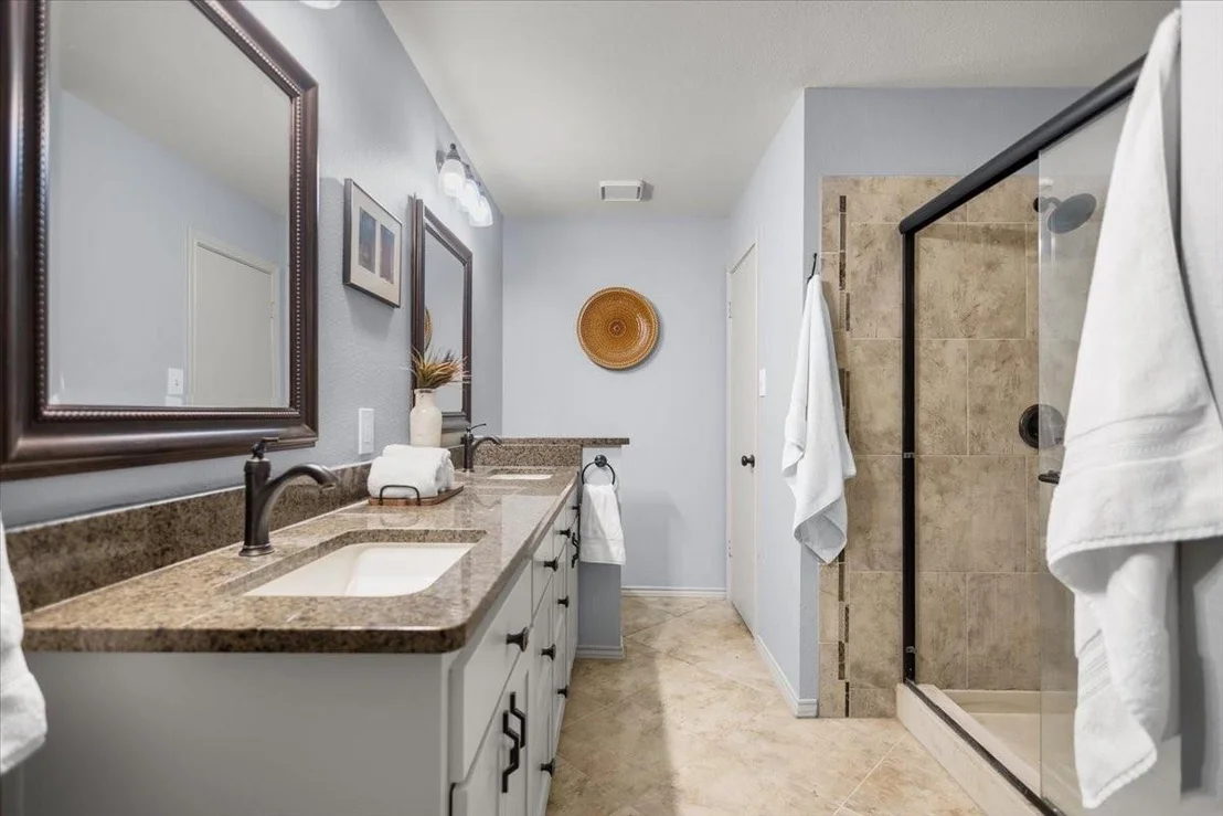 Photo of 241 Hideaway Lane Central