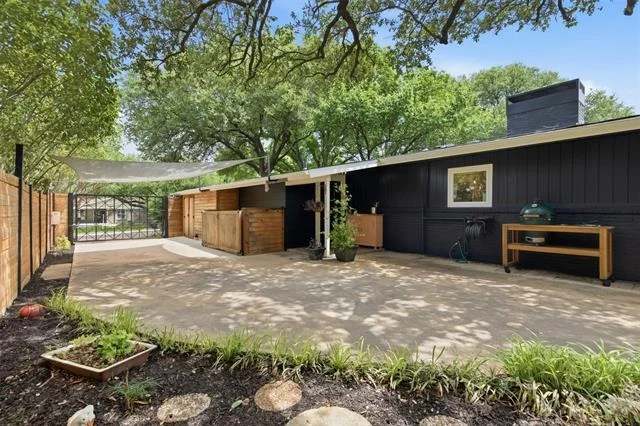 Photo of 6475 Fortune Road