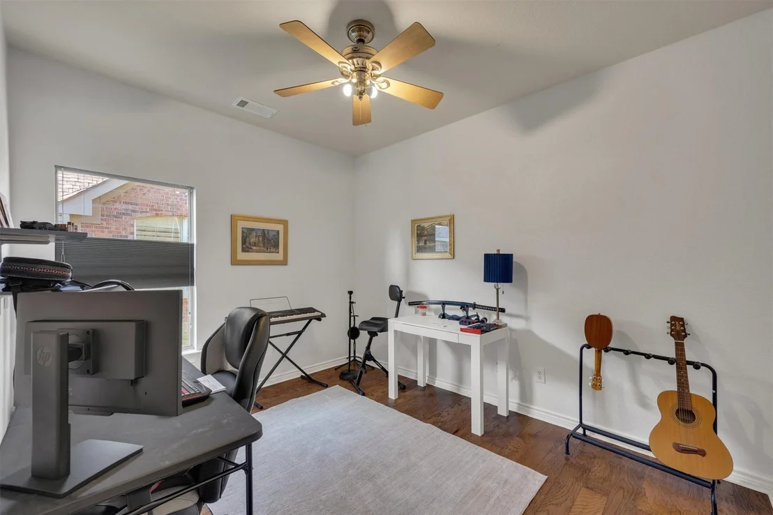 Photo of 12701 Welsh Walk