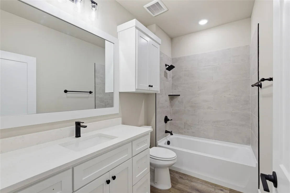Photo of 702 Anne Road
