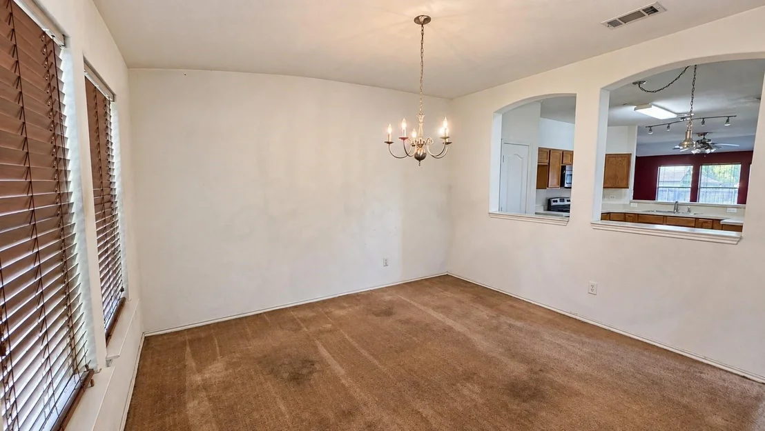 Photo of 613 Redwing Drive