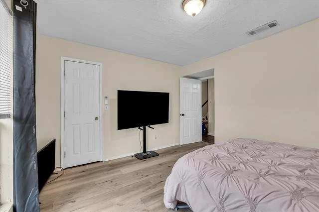 Photo of 12912 Spring Valley Road