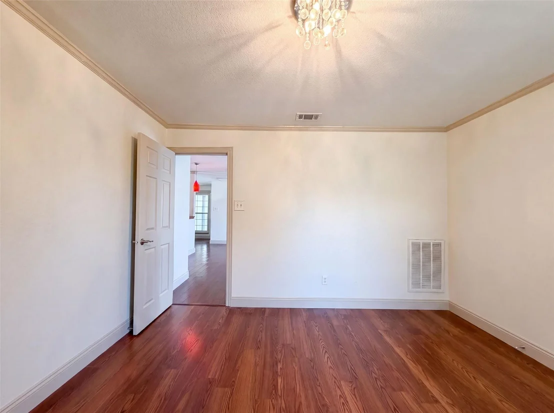 Photo of 6315 Meadow Glen Drive