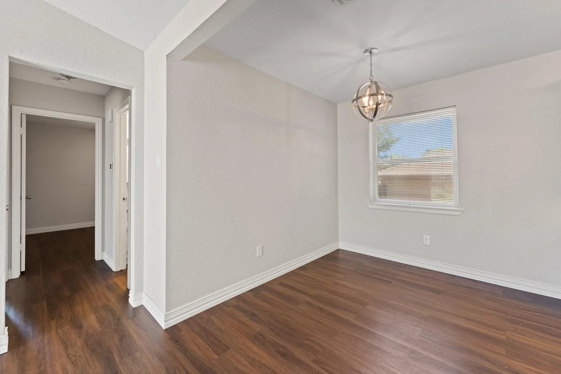 Photo of 433 Black Oak Lane