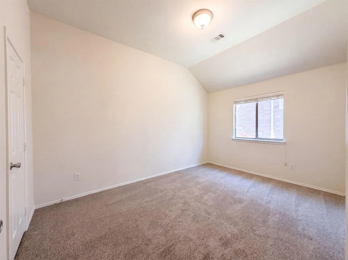 Photo of 605 Crystal Falls Drive