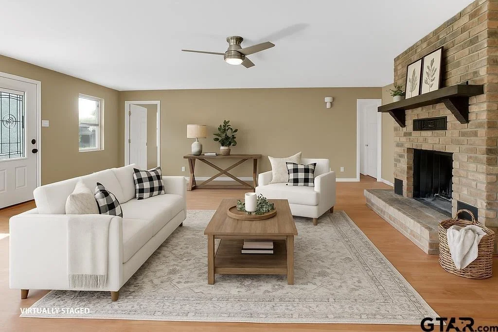 Photo of 213 Treetop Lane