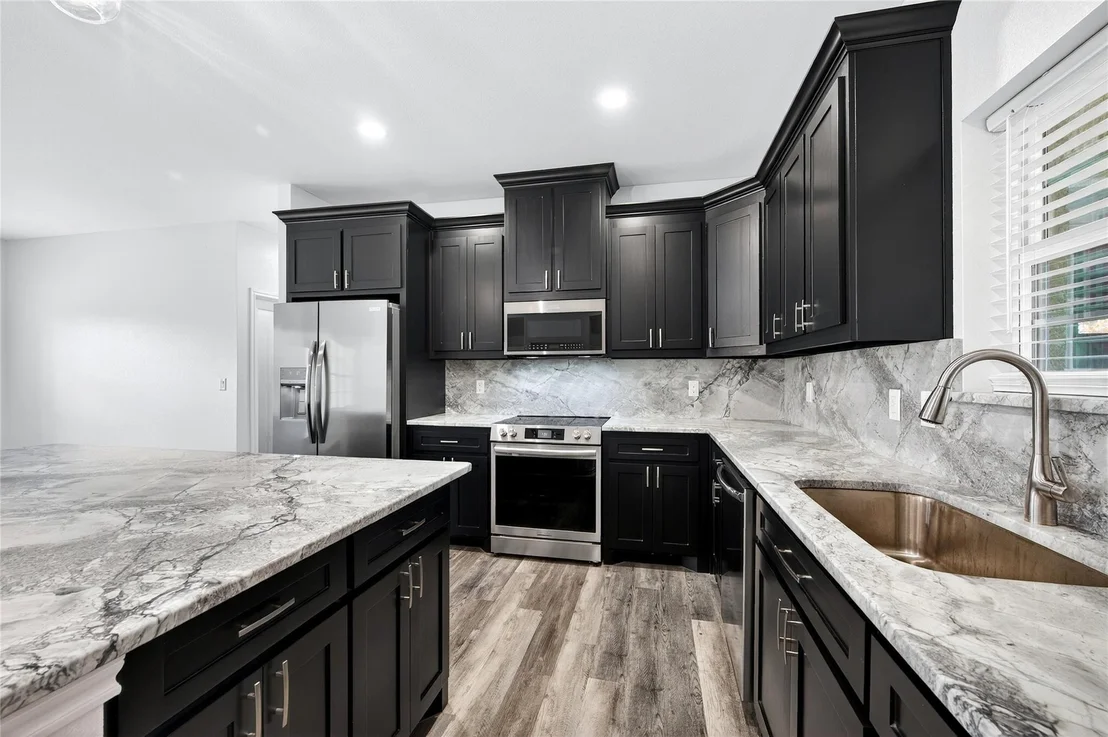 Photo of 1809 Bluebonnet Avenue