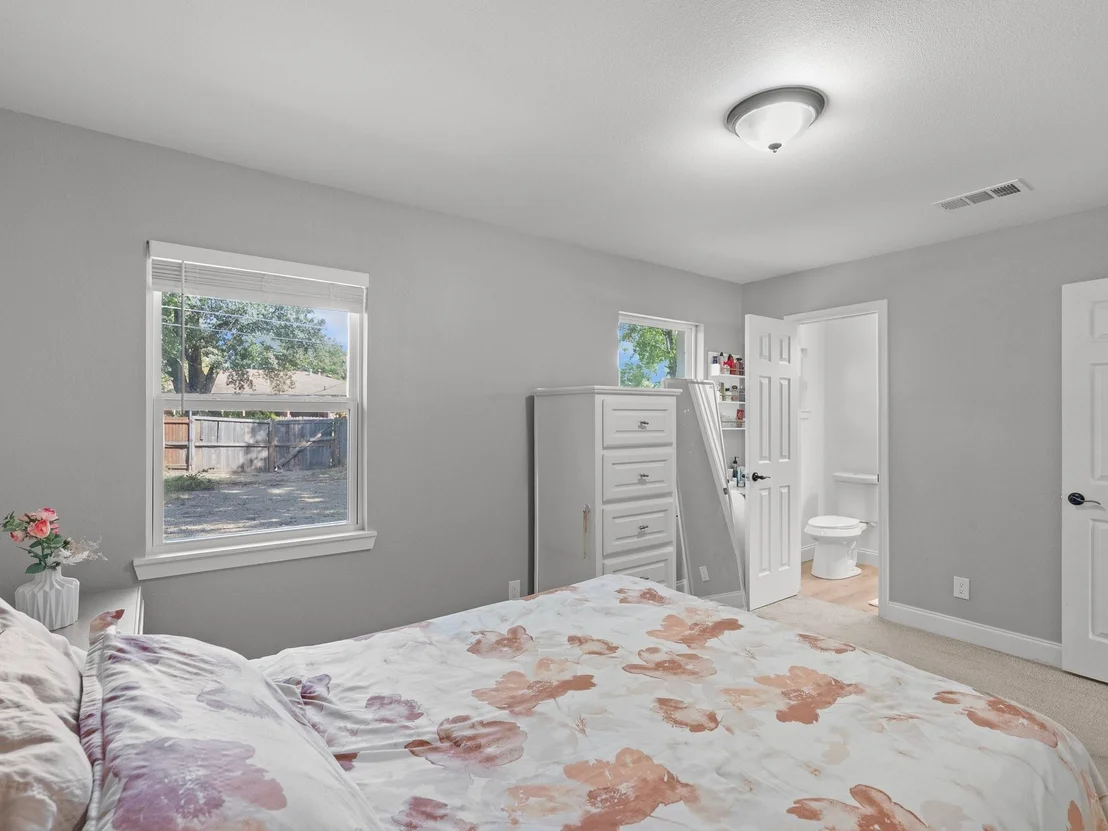 Photo of 9255 Palisade Drive