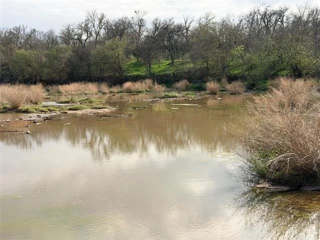 Photo of 402 S CR 433