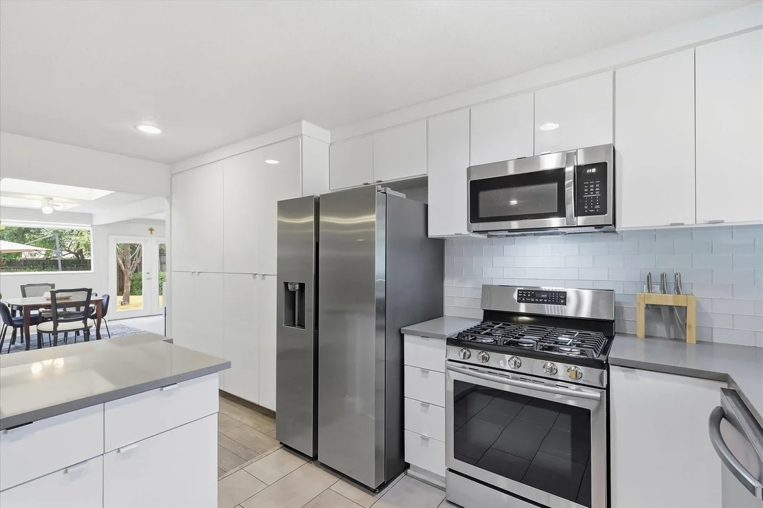 Photo of 306 W Northgate Drive