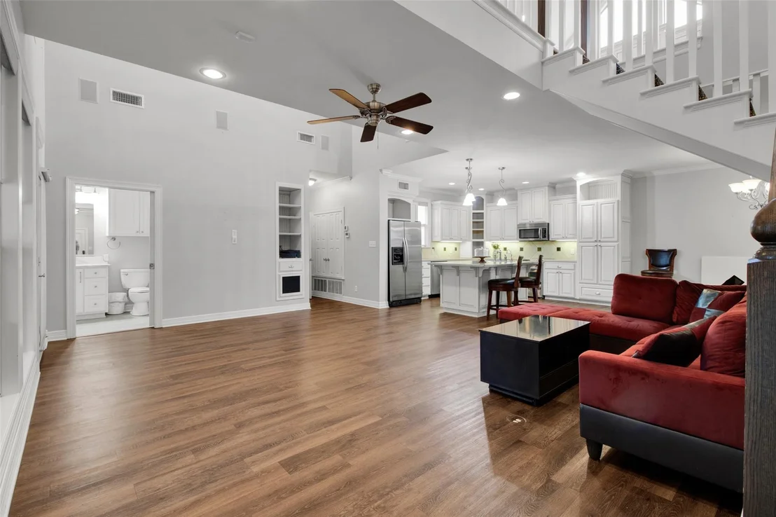 Photo of 3815 Holly Ridge Drive