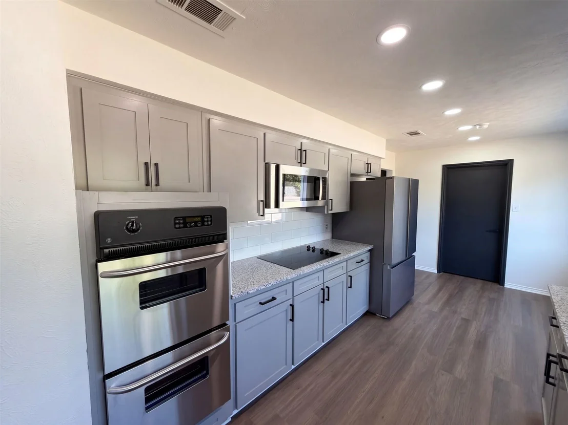 Photo of 1329 Wellington Drive