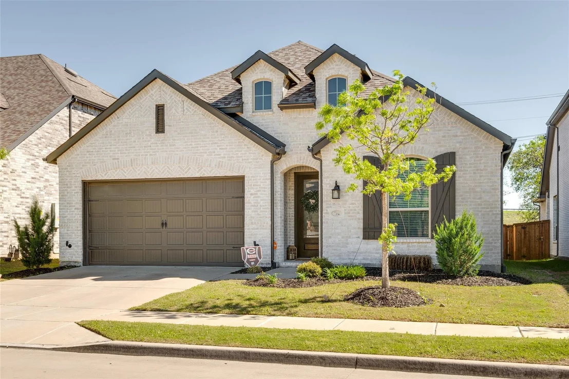 Photo of 704 Wycliffe Drive