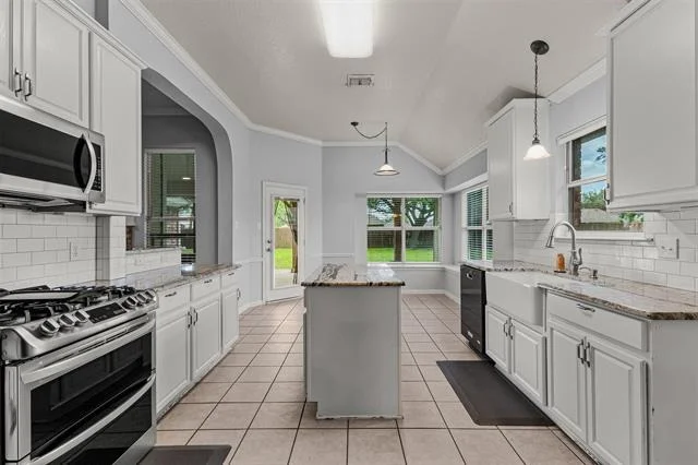 Photo of 110 Chinaberry Trail