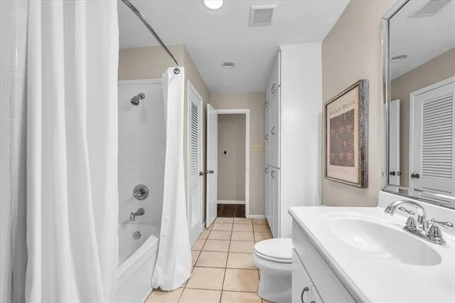 Photo of 5709 Silver Lake Circle