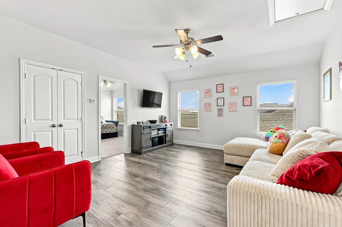 Photo of 401 Llano Lane