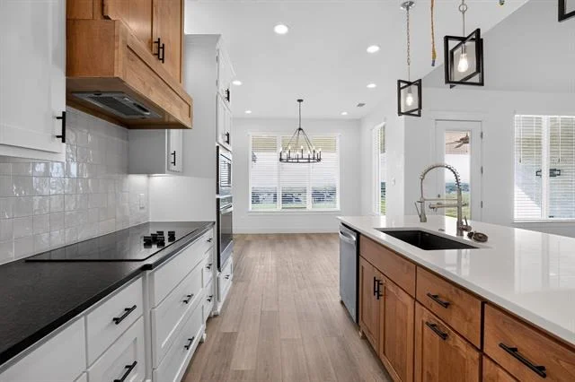 Photo of 1040 Agnes N