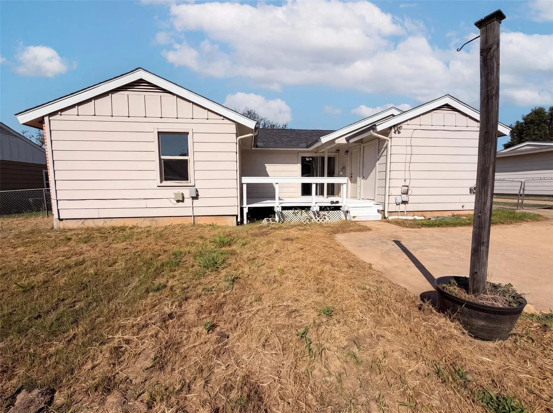 Photo of 2901 Acton School Road