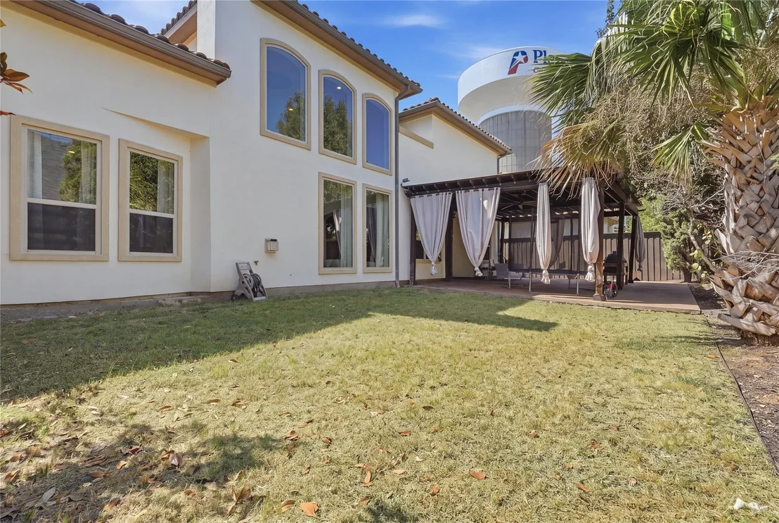 Photo of 5757 Bernay Lane