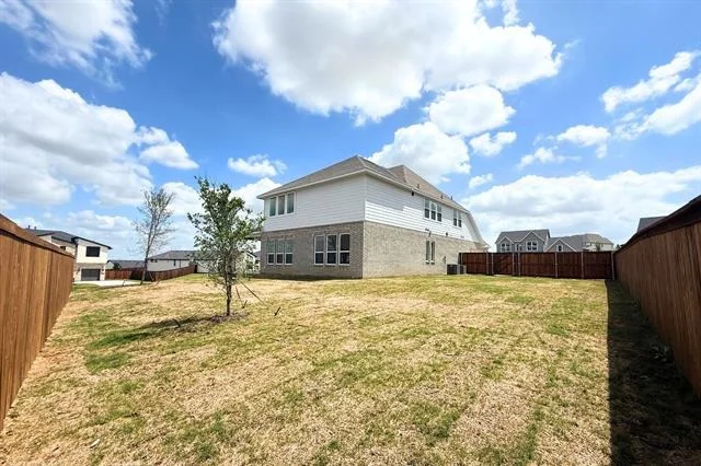 Photo of 817 Headwaters Drive