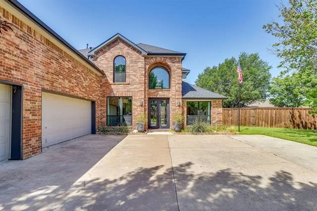 Photo of 18 Hideaway Court