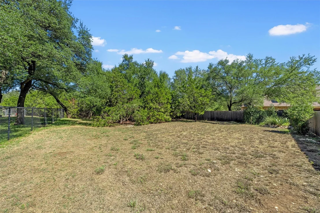 Photo of 320 Kandus Cove